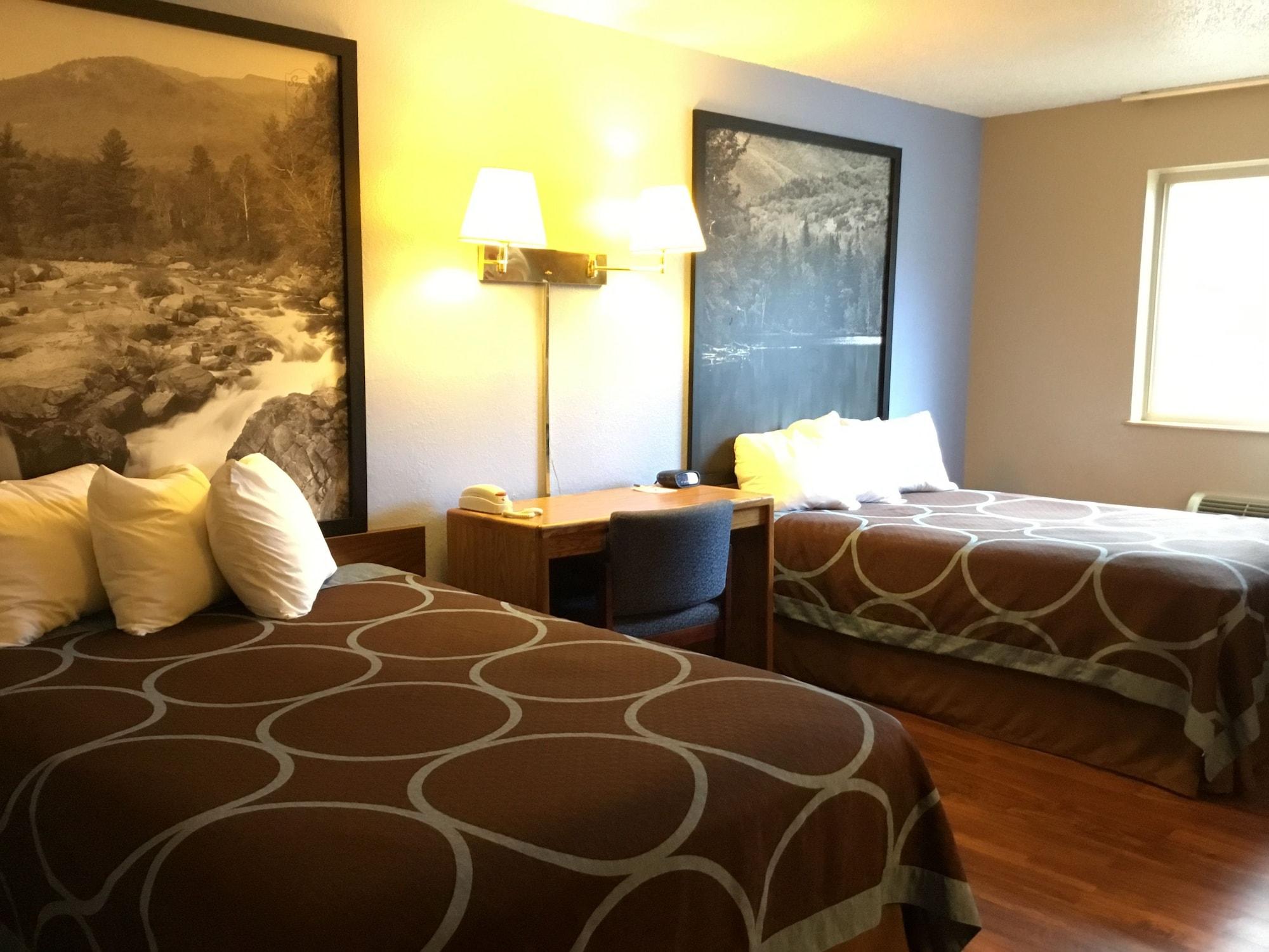 Super 8 By Wyndham Newburgh/West Point Stewart Intl Airport Motel Buitenkant foto