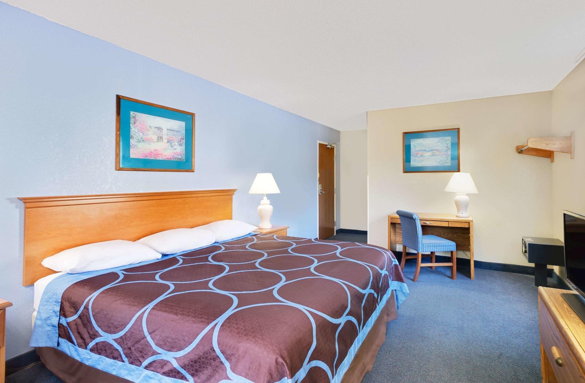 Super 8 By Wyndham Newburgh/West Point Stewart Intl Airport Motel Buitenkant foto