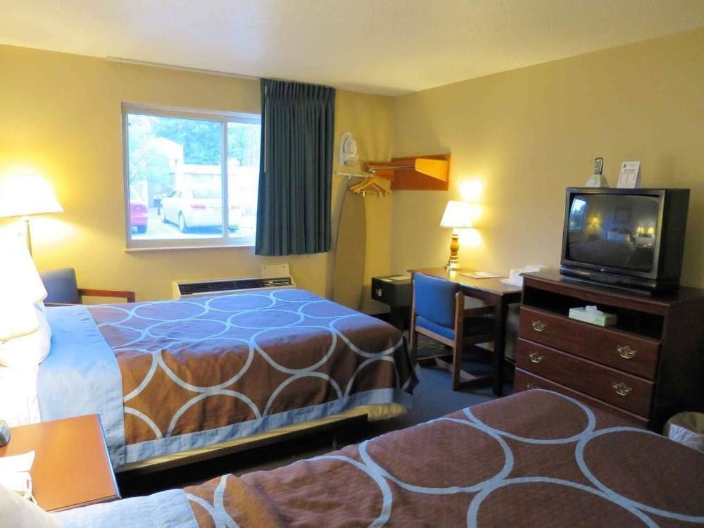 Super 8 By Wyndham Newburgh/West Point Stewart Intl Airport Motel Buitenkant foto